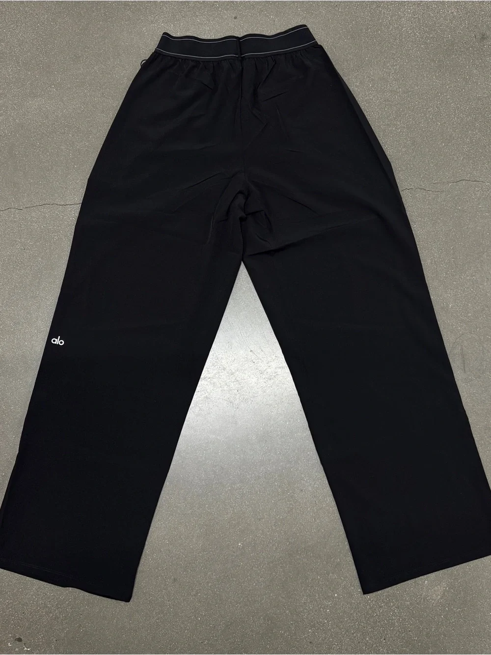 ALO Yoga relaxed wide
